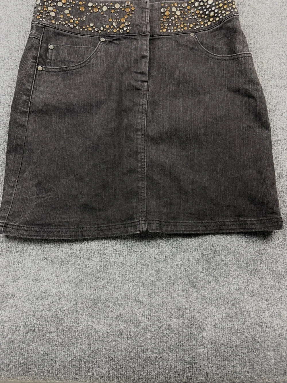 Women’s Black Studded Jean Skirt Grunge Distressed Black Y2K Sz 10